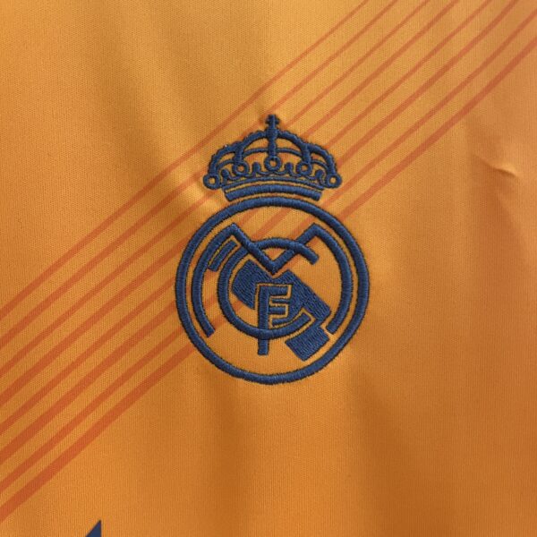 CAMISA REAL MADRID AWAY 2024 2025 TORCEDOR - Image 4
