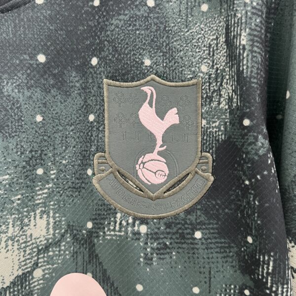 CAMISA TOTTENHAM AWAY 2024 2025 TORCEDOR - Image 3