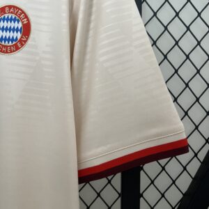 CAMISA BAYERN MUNIQUE AWAY 2024 2025TORCEDOR