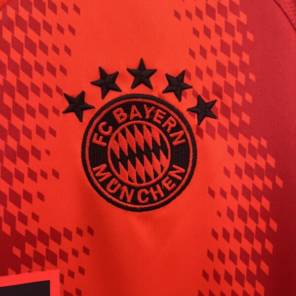 CAMISA BAYERN MUNIQUE HOME 2024 2025 TORCEDOR - Image 3