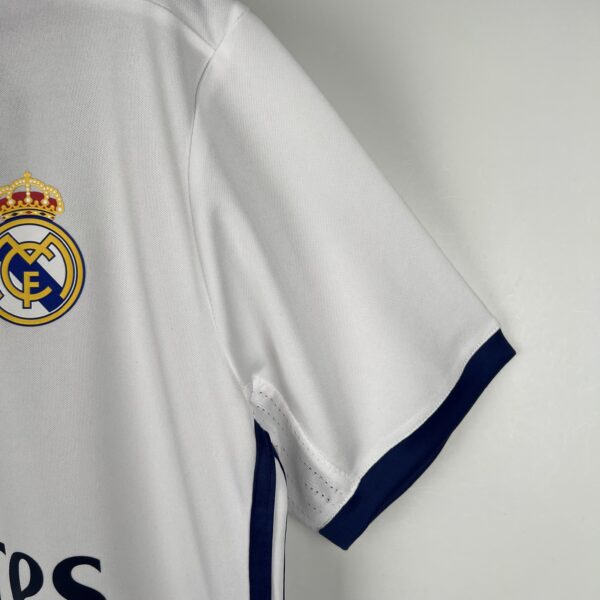 CAMISA REAL MADRID 2016 2017 RETRO - Image 6