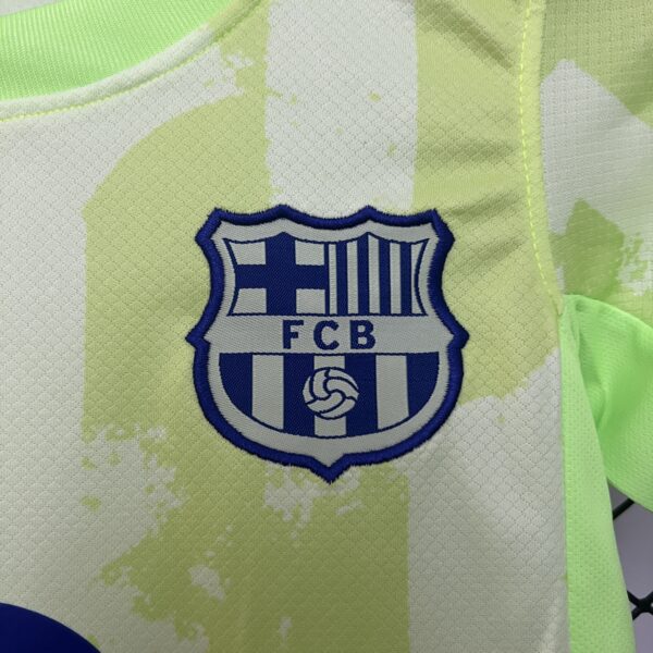 CONJUNTO BARCELONA INFANTIL AWAY 2024 2025 - Image 3