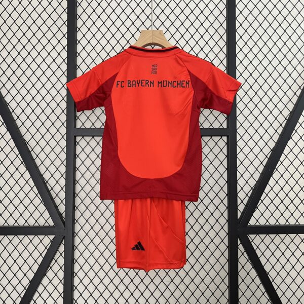 CONJUNTO BAYERN MUNIQUE INFANTIL HOME 2024 2025 - Image 8