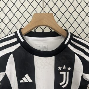 CONJUNTO JUVENTUS INFANTIL HOME 2024 2025
