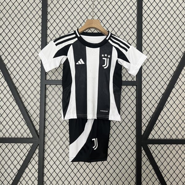 CONJUNTO JUVENTUS INFANTIL HOME 2024 2025