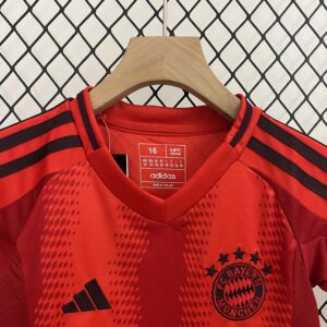 CONJUNTO BAYERN MUNIQUE INFANTIL HOME 2024 2025